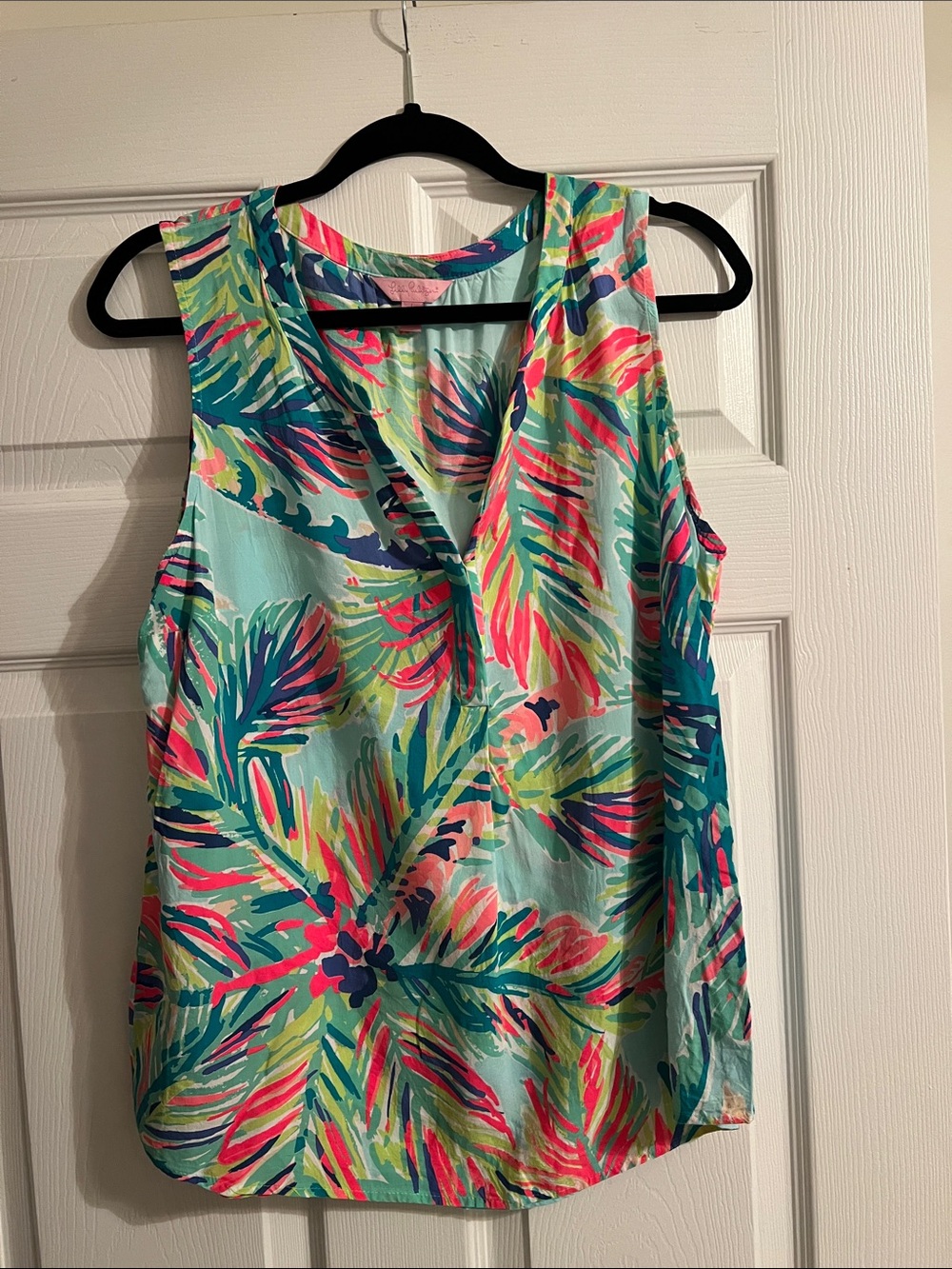 Lilly Pulitzer Sleeveless Tropical V-Neck Tank - Aqua, Pink & Green